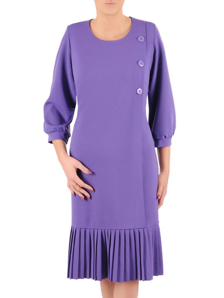 Fioletowa sukienka z guzikami, zakończona ozdobną plisą 37202