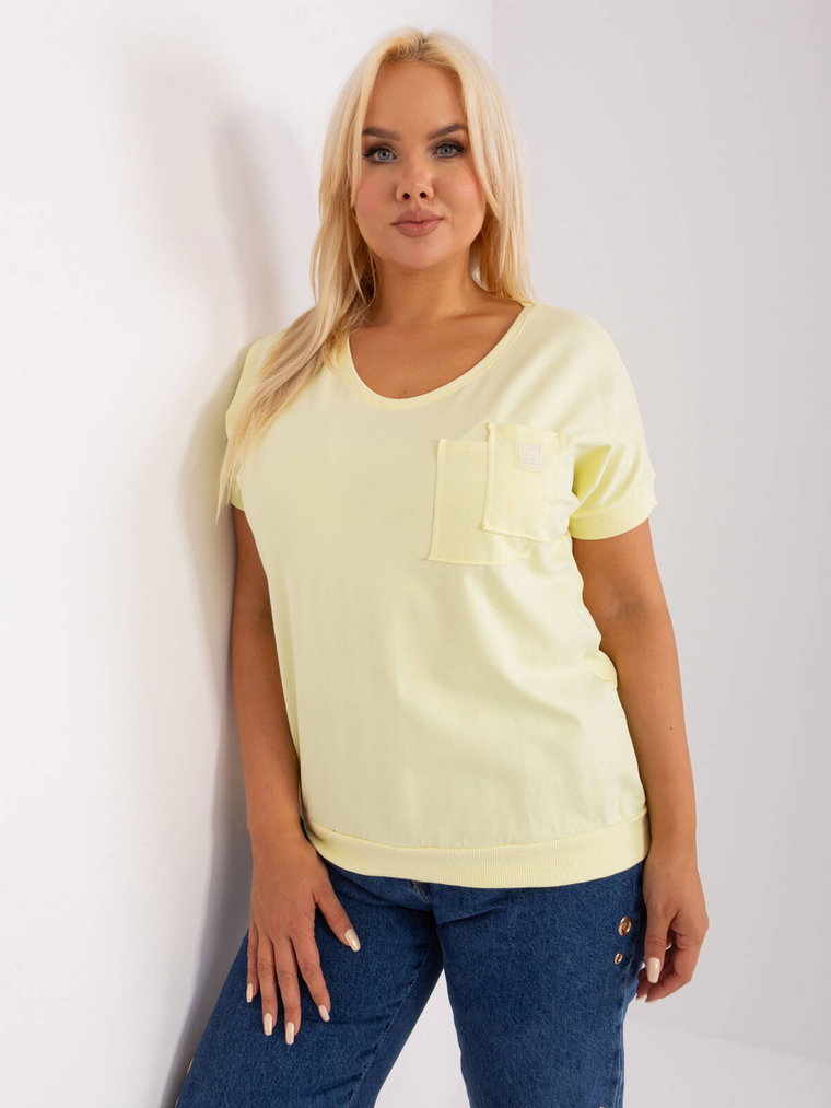 Bluzka plus size jasny żółty casual codzienna dekolt okrągły rękaw krótki kieszenie naszywki