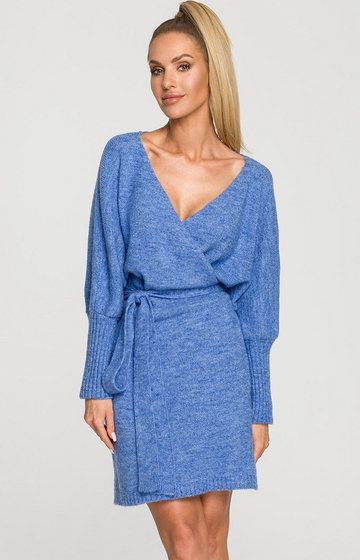 Niebieska kopertowa sukienka swetrowa z wełną M714, Kolor lazurowy, Rozmiar L/XL, MOE