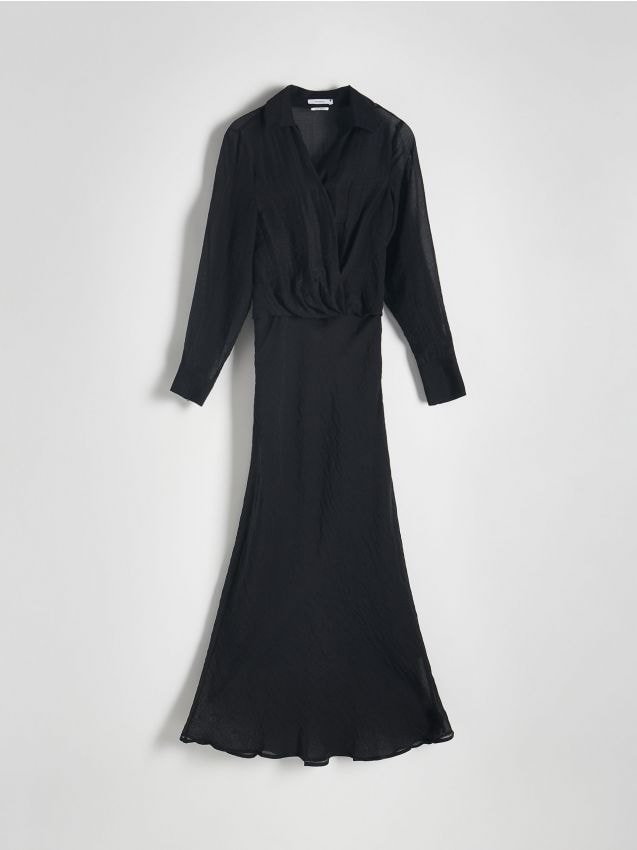 Reserved - Sukienka z efektem gniecenia - czarny