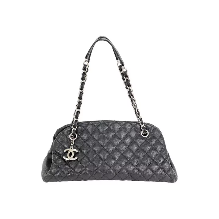Autentyczna czarna torba na ramię Chanel z pikowanym wzorem Caviar ...