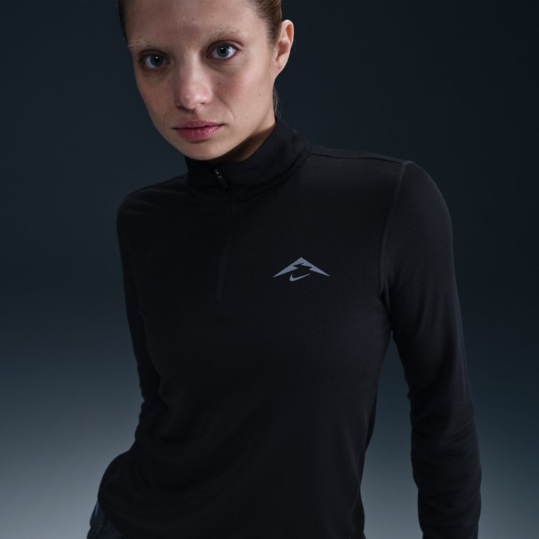 Damska bluza do biegania zzamkiem 1/4 Dri-FIT Nike Trail - Czerń