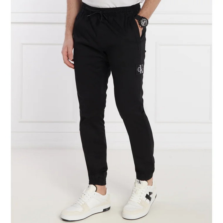 CALVIN KLEIN JEANS Spodnie jogger MONOLOGO | Skinny fit