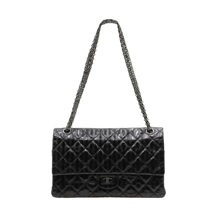 Używana Czarna skórzana torebka Chanel Flap Chanel Vintage