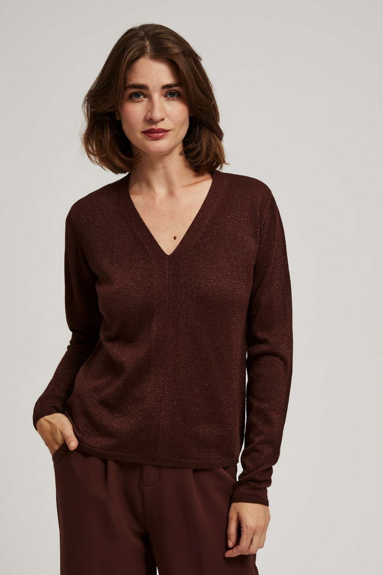 Sweter z metaliczną nitką i dekoltem w serek brązowy