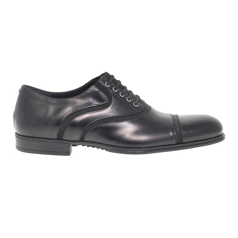 Czarne buty wiązane w stylu francuskim Paciotti