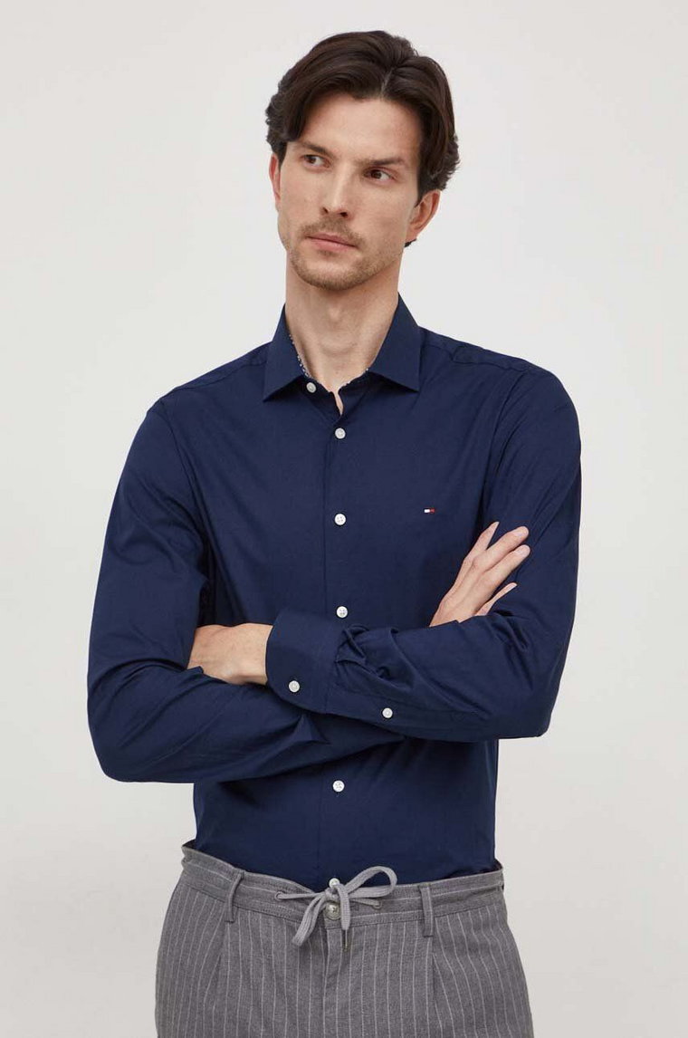 Tommy Hilfiger koszula męska kolor granatowy slim z kołnierzykiem włoskim MW0MW34259