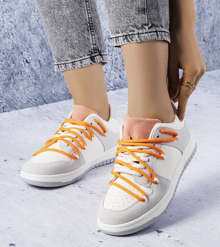 Szare sneakersy pomarańczowe sznurówki Aucoin