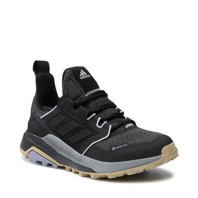 Trekkingi adidas