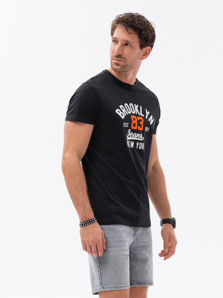 T-shirt męski bawełniany z nadrukiem - czarny V4 OM-TSPT-0126