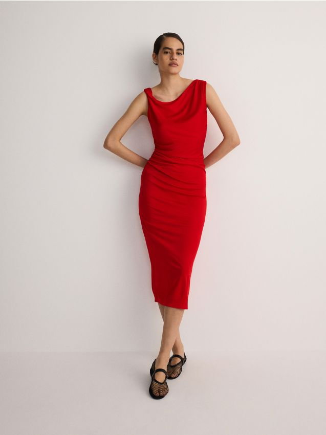 Reserved - Sukienka z drapowaniem - czerwony