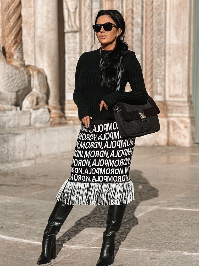 Komplet damski swetrowy ze spódnicą ZOCCO czarno-biały