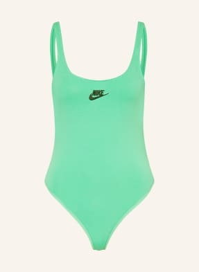 Nike Body gruen