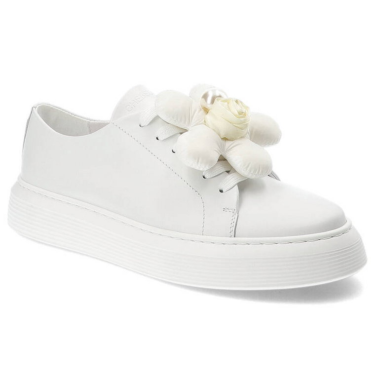 Białe Eleganckie Sneakersy Chebello Z Ozdobnym Kwiatem