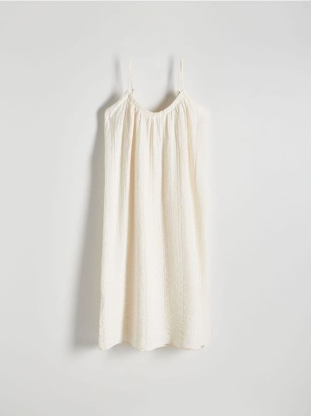 Reserved - Sukienka midi z muślinu - złamana biel