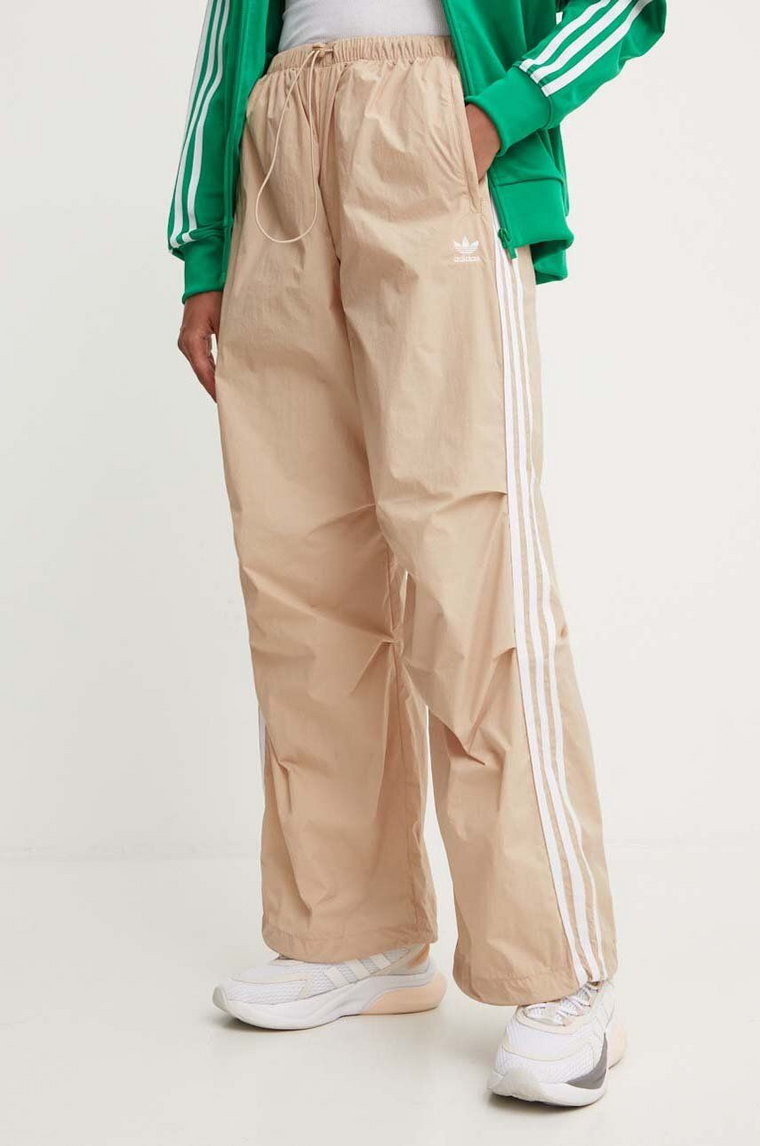 adidas Originals spodnie dresowe kolor beżowy z aplikacją IY7252