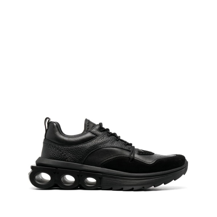 Czarny skórzany sneaker z gumową podeszwą Salvatore Ferragamo