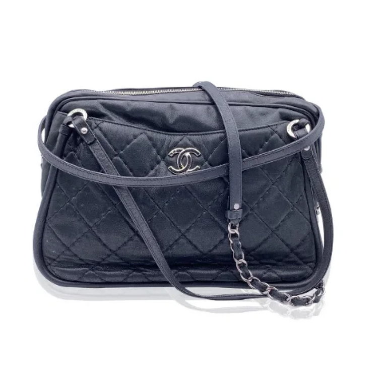 Czarna pikowana skórzana torba na ramię Chanel Vintage