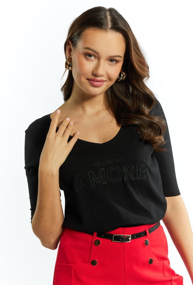 T-shirt damski z haftowanym napisem