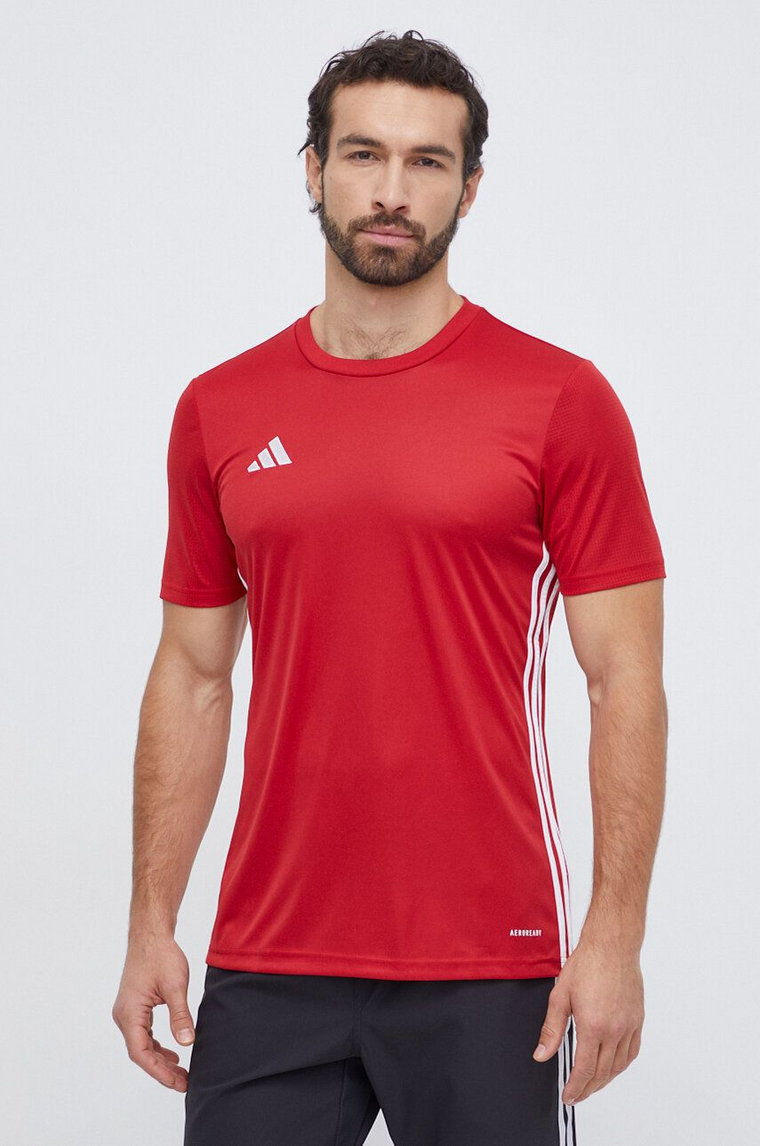 adidas Performance t-shirt treningowy Tabela 23 kolor czerwony z aplikacją  HT6552