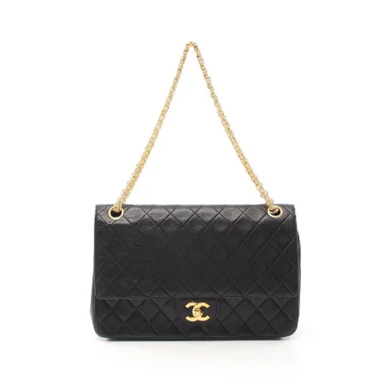 Używana czarna skórzana torba na ramię Chanel Vintage