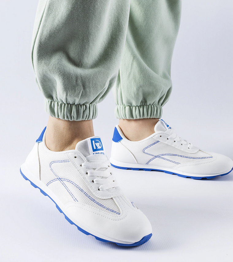 Biało-niebieskie sportowe sneakersy Pinarella