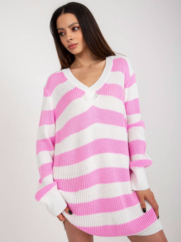 Sweter oversize różowy casual dekolt w kształcie V rękaw długi długość długa