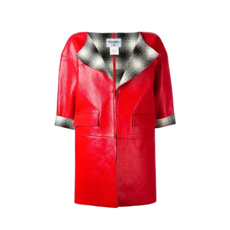 Czerwony Kwadratowy Płaszcz z Jedwabiem Chanel Vintage