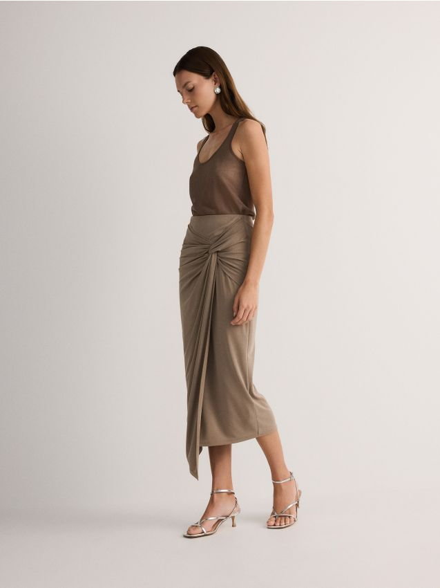 Reserved - Spódnica midi z drapowaniem - brązowy