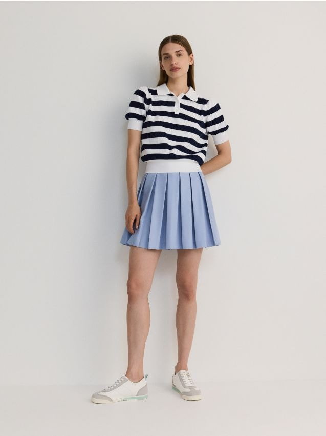 Reserved - Plisowana spódnica mini w sportowym stylu - jasnoniebieski