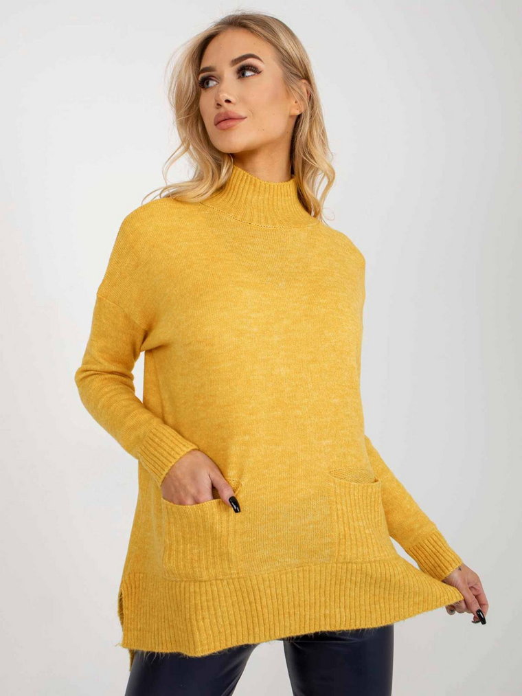 Sweter oversize żółty casual golf dekolt półgolf rękaw długi długość długa kieszenie