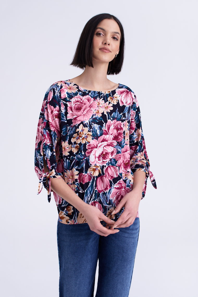 Luźna bluzka z printem w kolorowe kwiaty