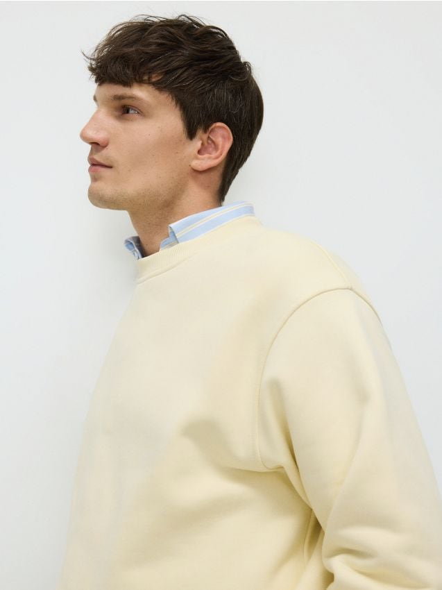 Reserved - Bluza comfort fit z emblematem - jasnożółty