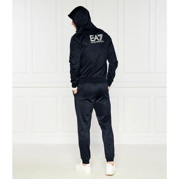 EA7 Dres | Slim Fit