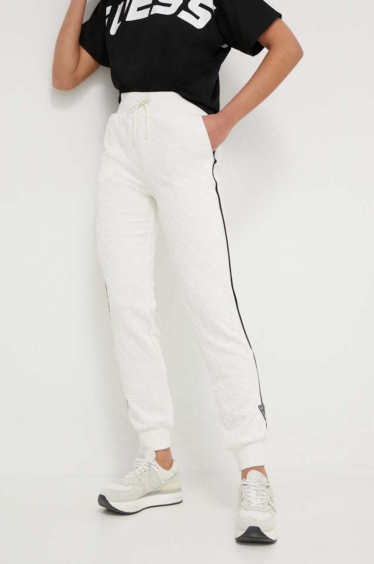 Guess spodnie dresowe CHERI kolor beżowy z aplikacją V4RB08 KBSL0