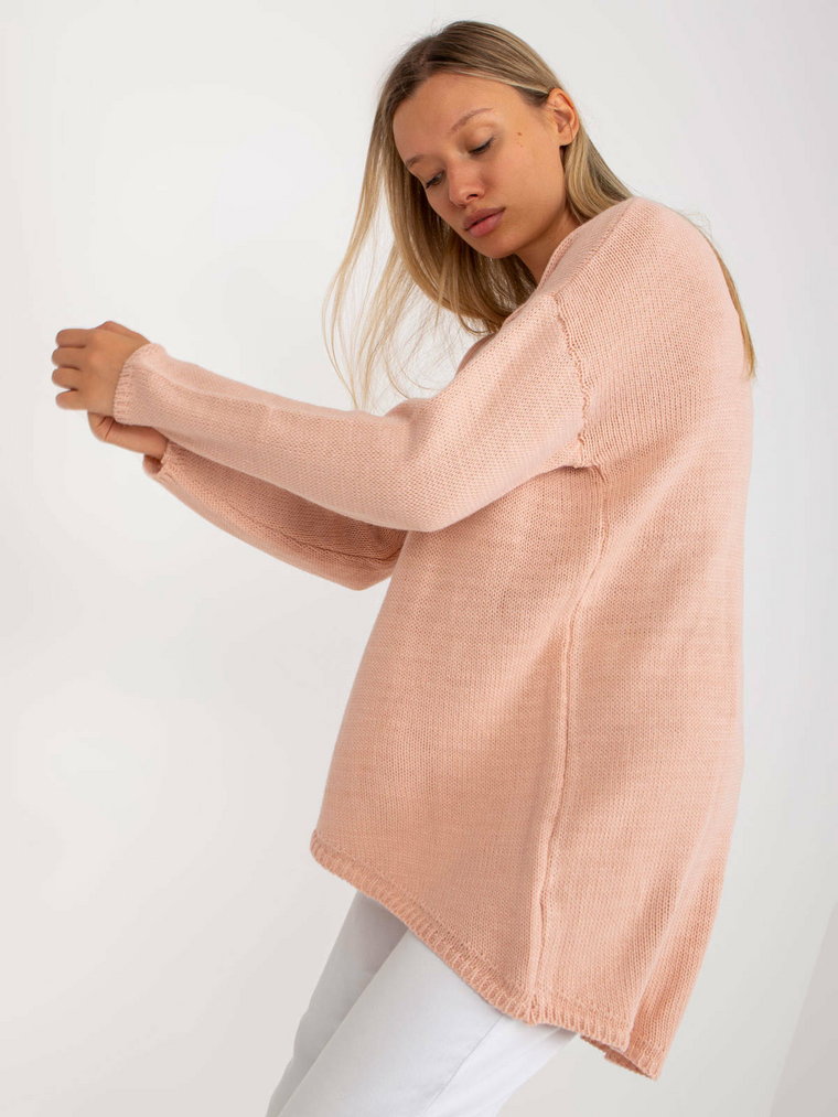 Sweter oversize jasny różowy casual dekolt łódka rękaw długi długość długa