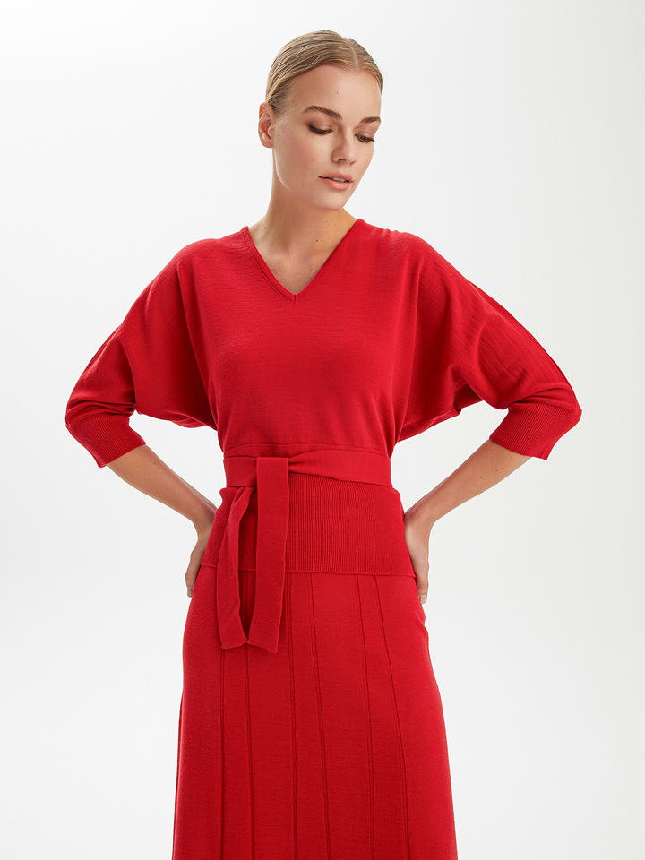BGN Sweter w kolorze czerwonym