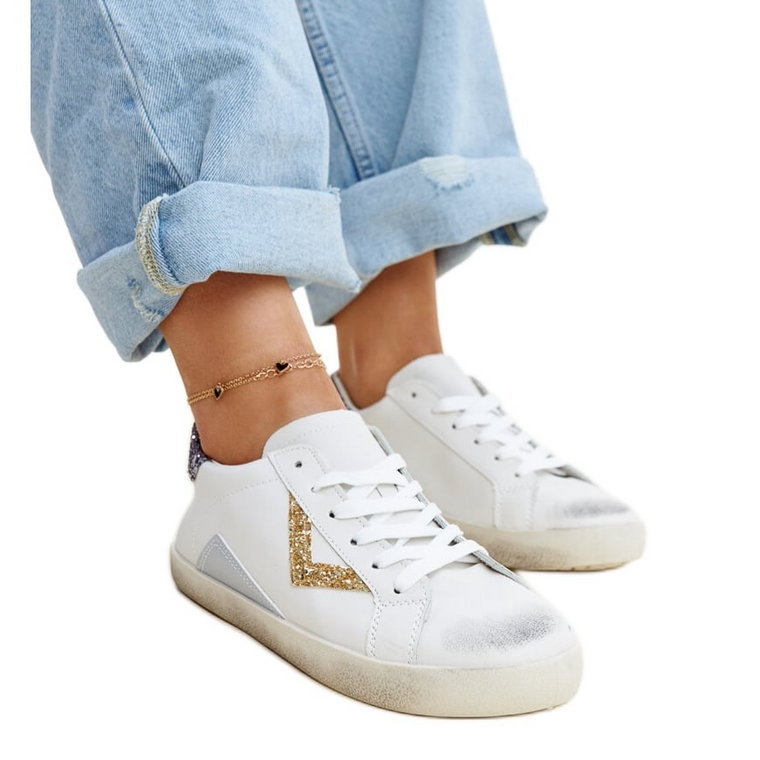 Białe sneakersy z efektem ,,znoszenia&#39;&#39; Gombola