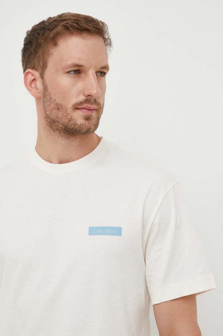 Calvin Klein t-shirt bawełniany kolor beżowy z nadrukiem