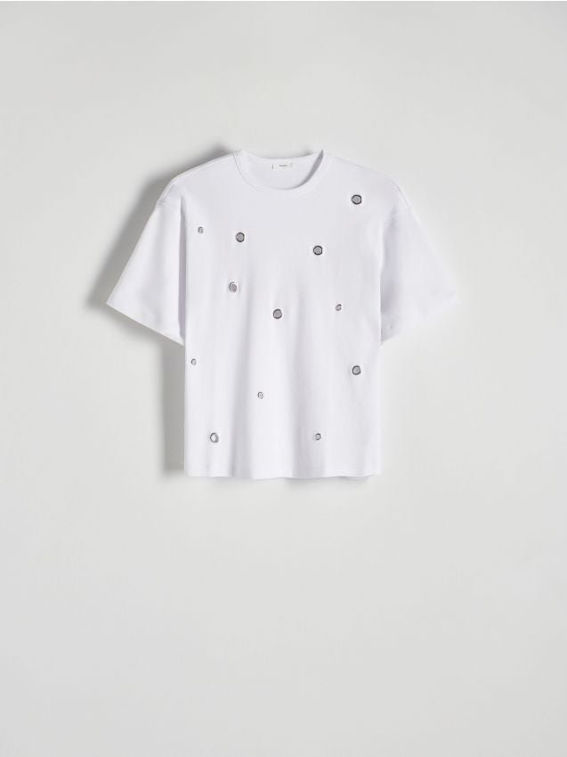 Reserved - T-shirt oversize z okuciami - złamana biel