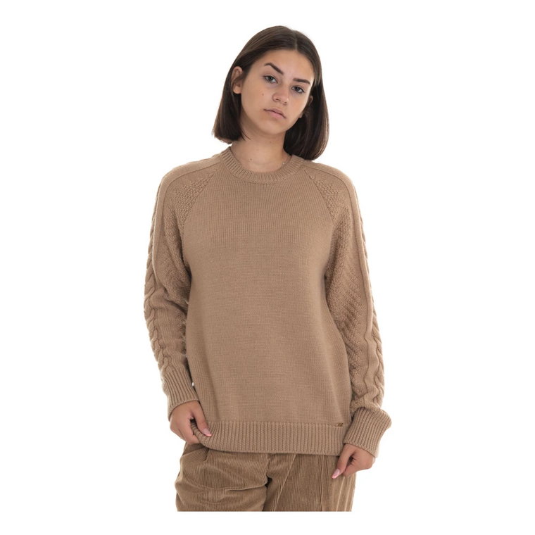 Round-necked pullover Fay