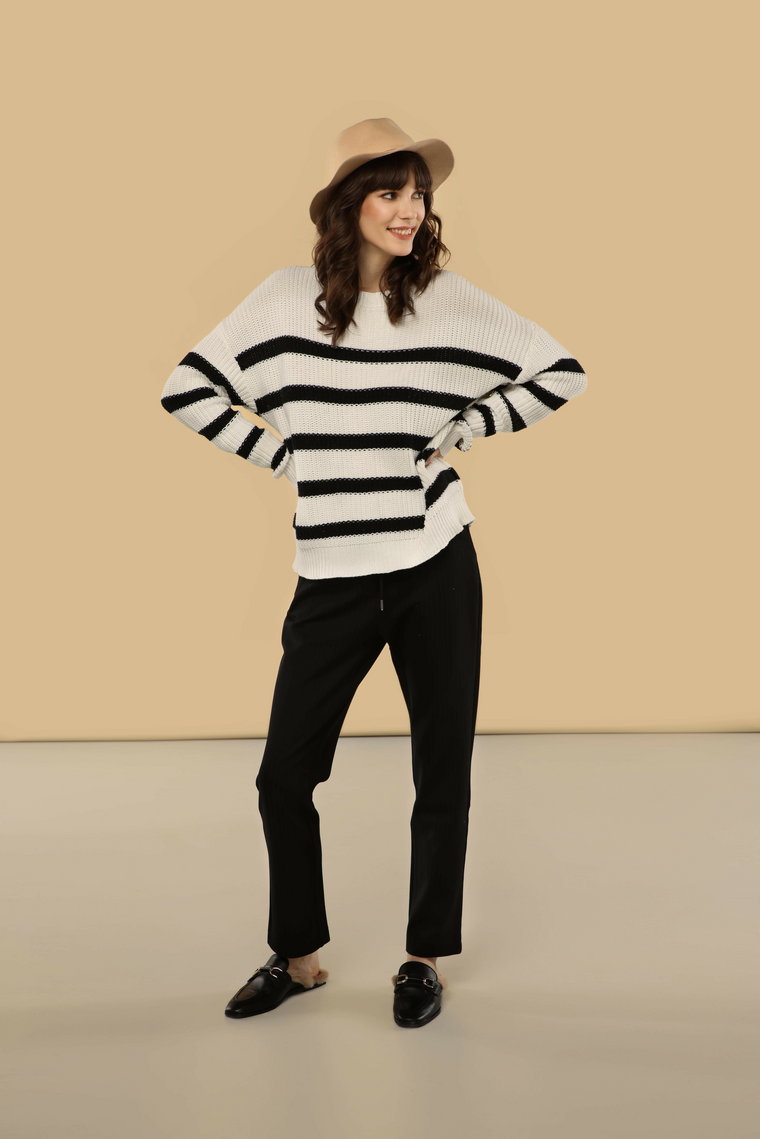 Sweter w paski : Kolor - Biały, Rozmiar - XS/S