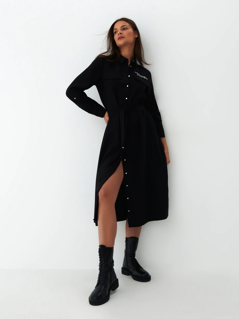 Mohito - Czarna sukienka koszulowa midi - czarny