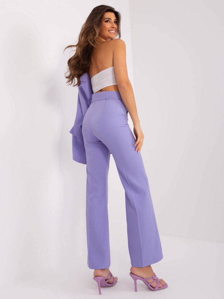 Spodnie z materiału fioletowy elegancki nogawka szeroka pasek