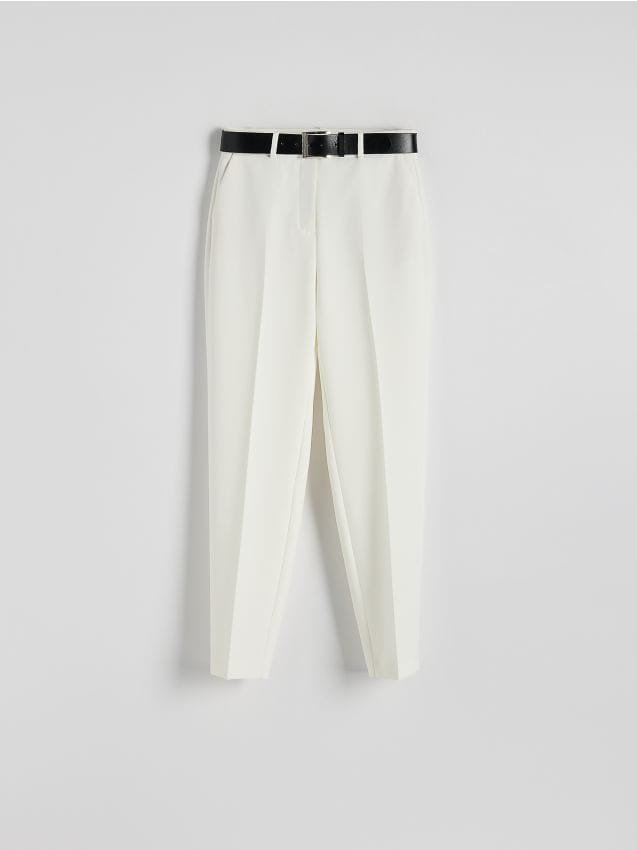 Reserved - Spodnie z paskiem - biały