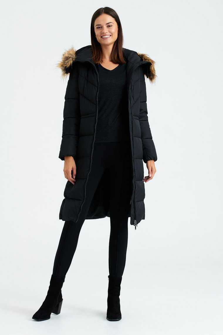 Czarna kurtka damska zimowa z futerkowym kapturem