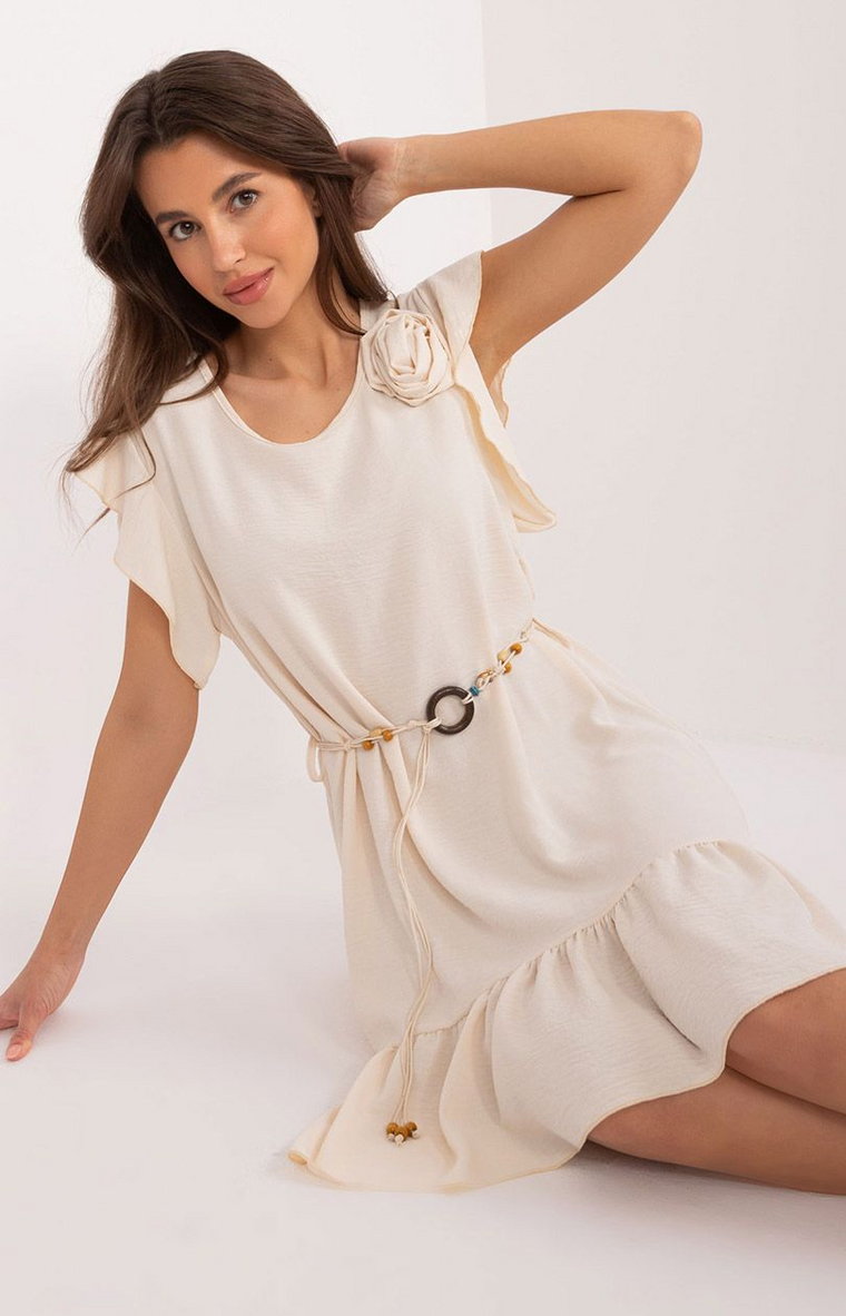 Asymetryczna sukienka z falbaną jasnobeżowa DHJ-SK-8921.21, Kolor jasnobeżowy, Rozmiar uniwersalny, ITALY MODA