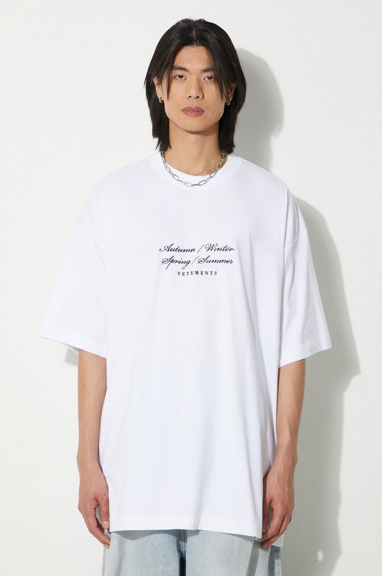 VETEMENTS t-shirt bawełniany 4 Seasons Embroidered Logo T-Shirt kolor biały z aplikacją UE64TR720W