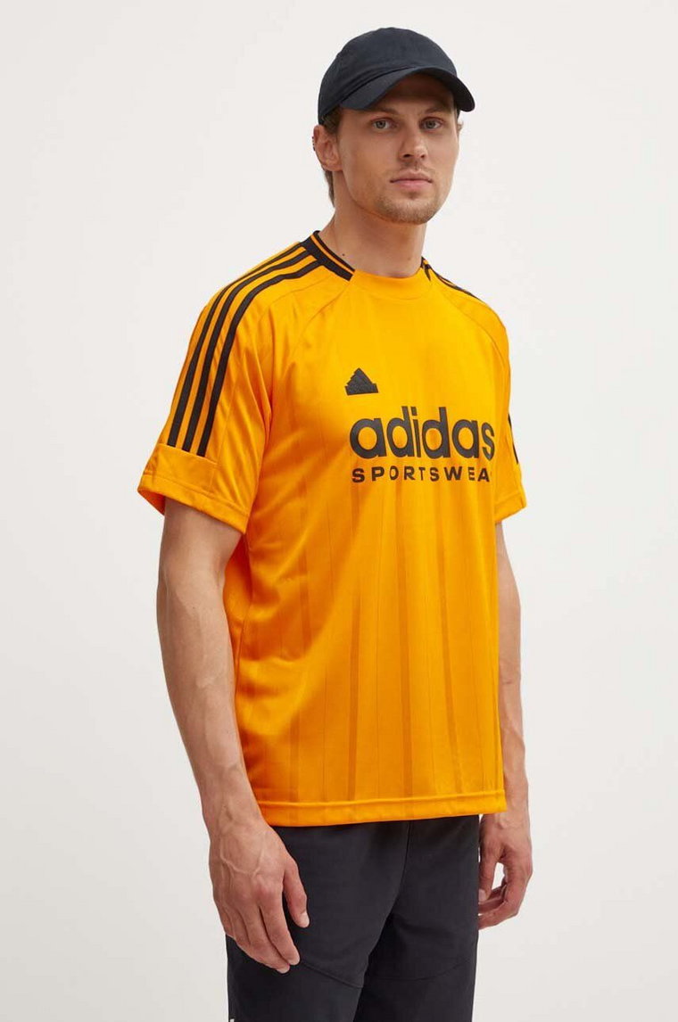 adidas t-shirt Tiro męski kolor pomarańczowy z nadrukiem IY4498