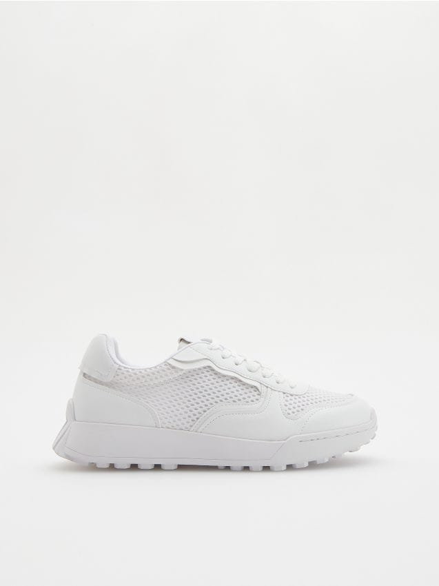 Reserved - Sneakersy z siateczkowymi wstawkami - biały
